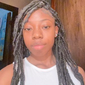 Meet your Posher, Jaia